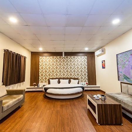 Narmada Hills Resort Omkareshwar Exterior foto