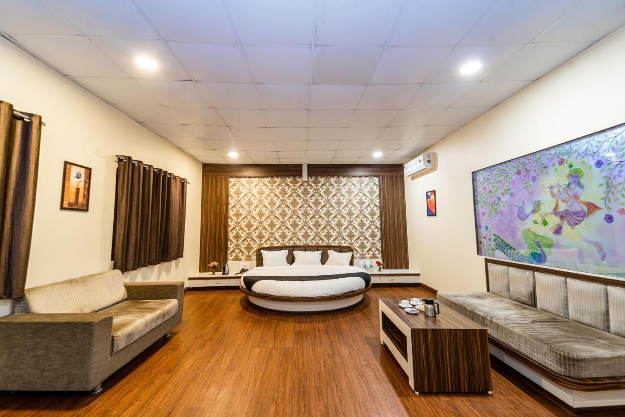 Narmada Hills Resort Omkareshwar Exterior foto