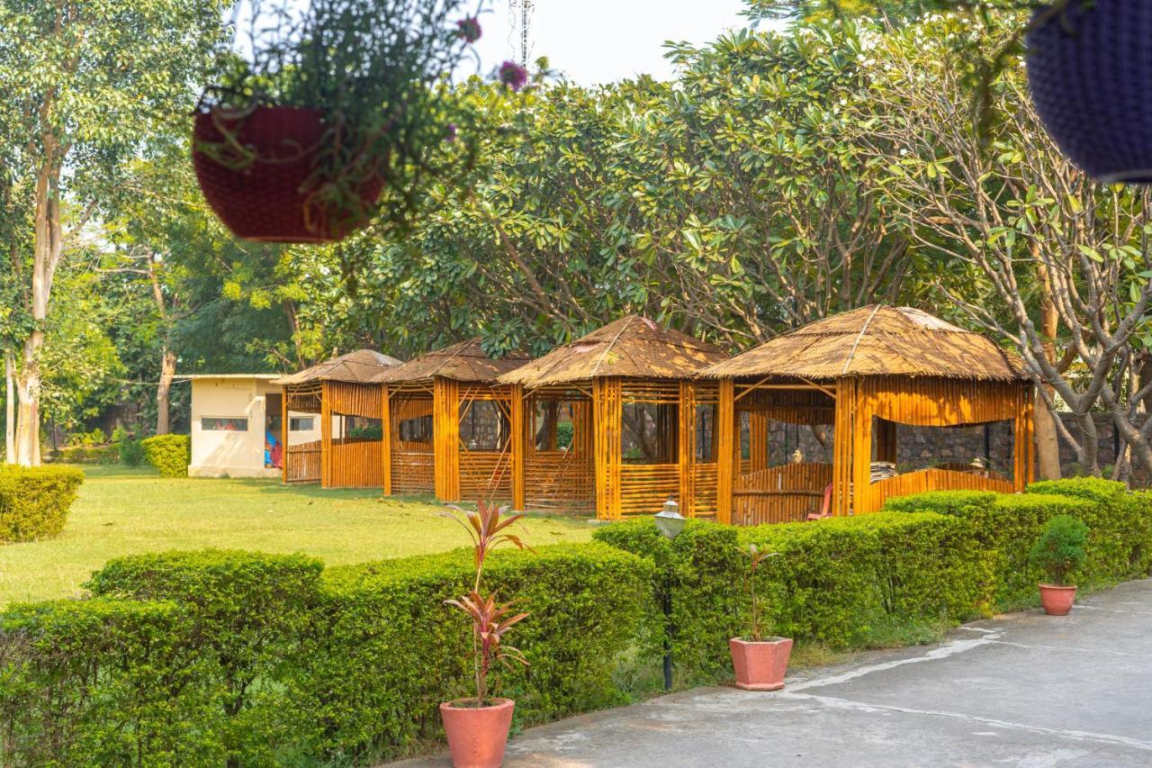 Narmada Hills Resort Omkareshwar Exterior foto