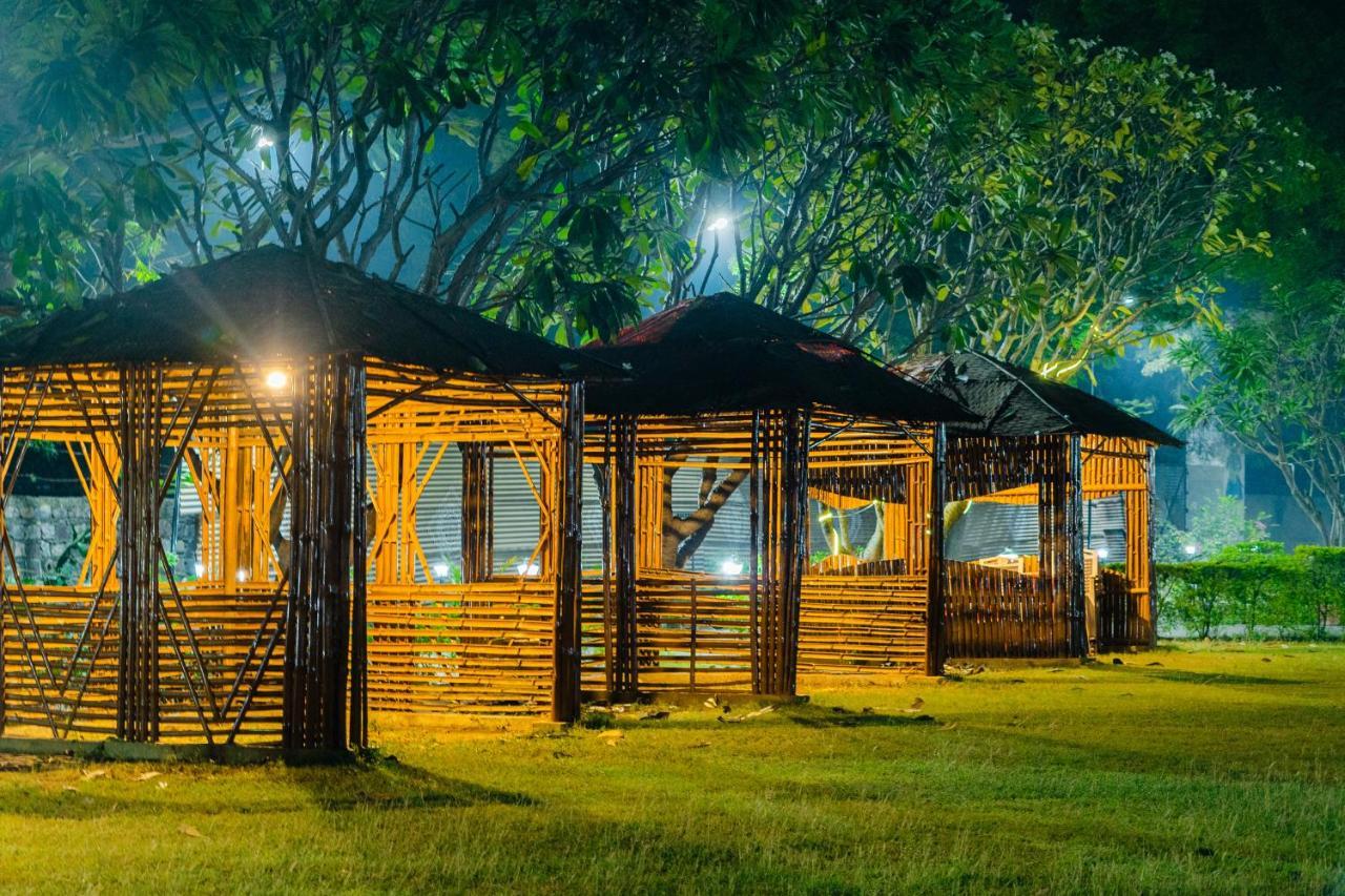 Narmada Hills Resort Omkareshwar Exterior foto